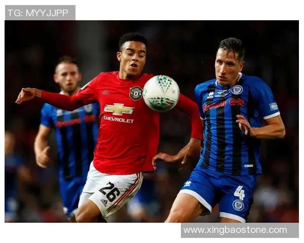 曼联主场迎战南安普顿争夺英超宝贵三分的激烈对决